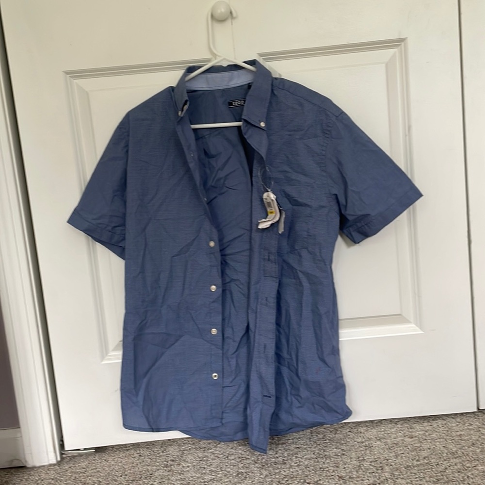 NWT Izod Men's Button-Up Dress Shirt- Short Sleeves